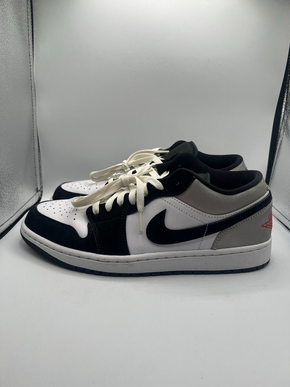 Air Jordan 1 Low SE “White Black Matte Silver” size 10 men’s used